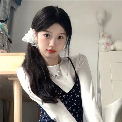 秋霞